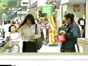 家族の友人は、彼らの山の槍に植えられてい ...