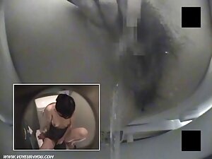 レズビアンは寝室で楽しんでいます 無料  ...
