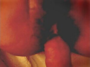 女の子は彼女のボーイフレンドに来て、彼女 ...